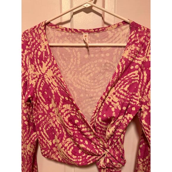 Anthropologie Daily Practice Wrap Top Pink Combo Size Medium - Picture 4 of 8